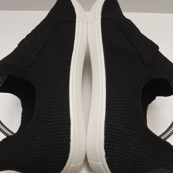 DLG Perforated Stretch Slip-on Shoes Black Sneakers Sz 9 - Picture 10 of 14